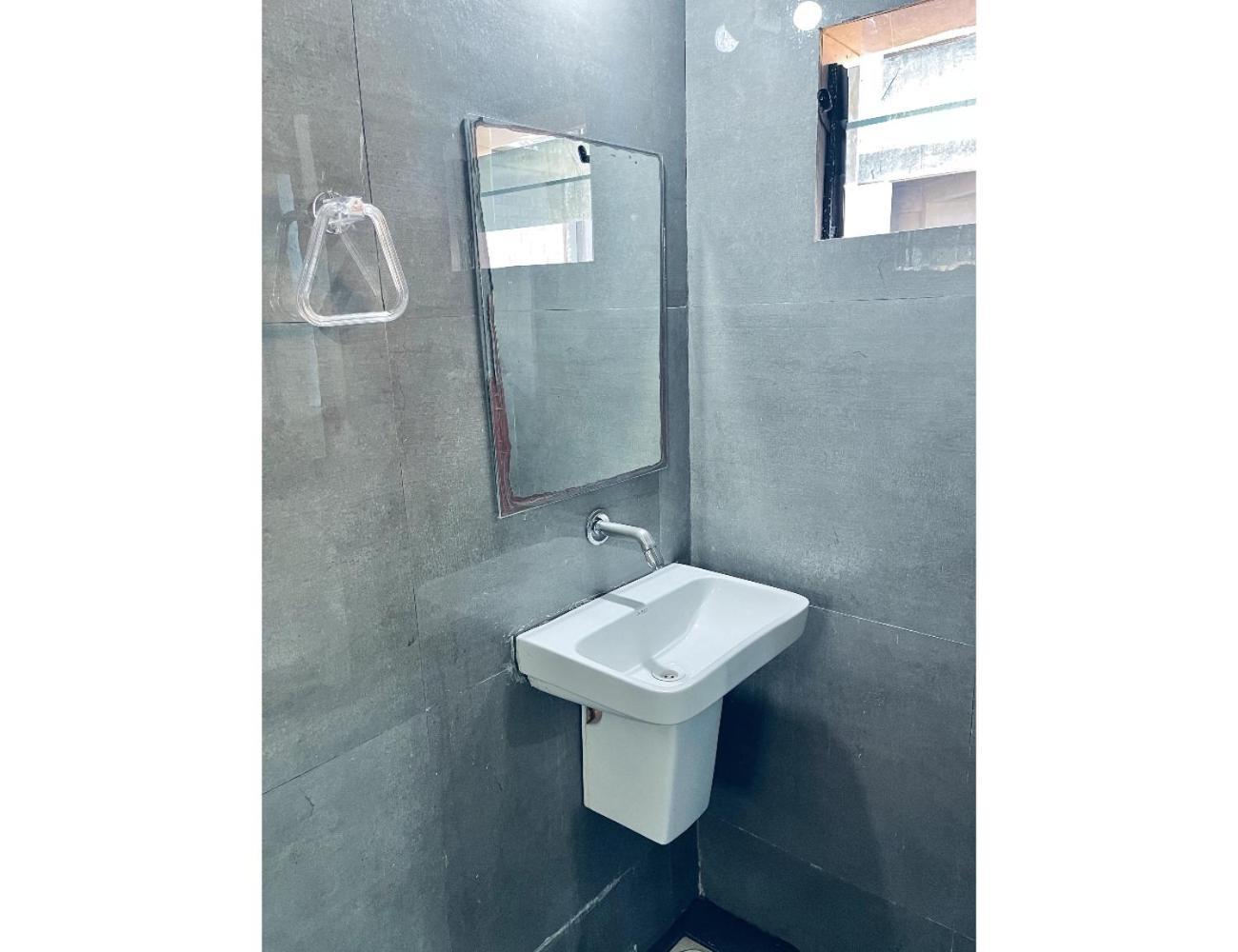 Hotel Dreamland, Somnath Ngoại thất bức ảnh